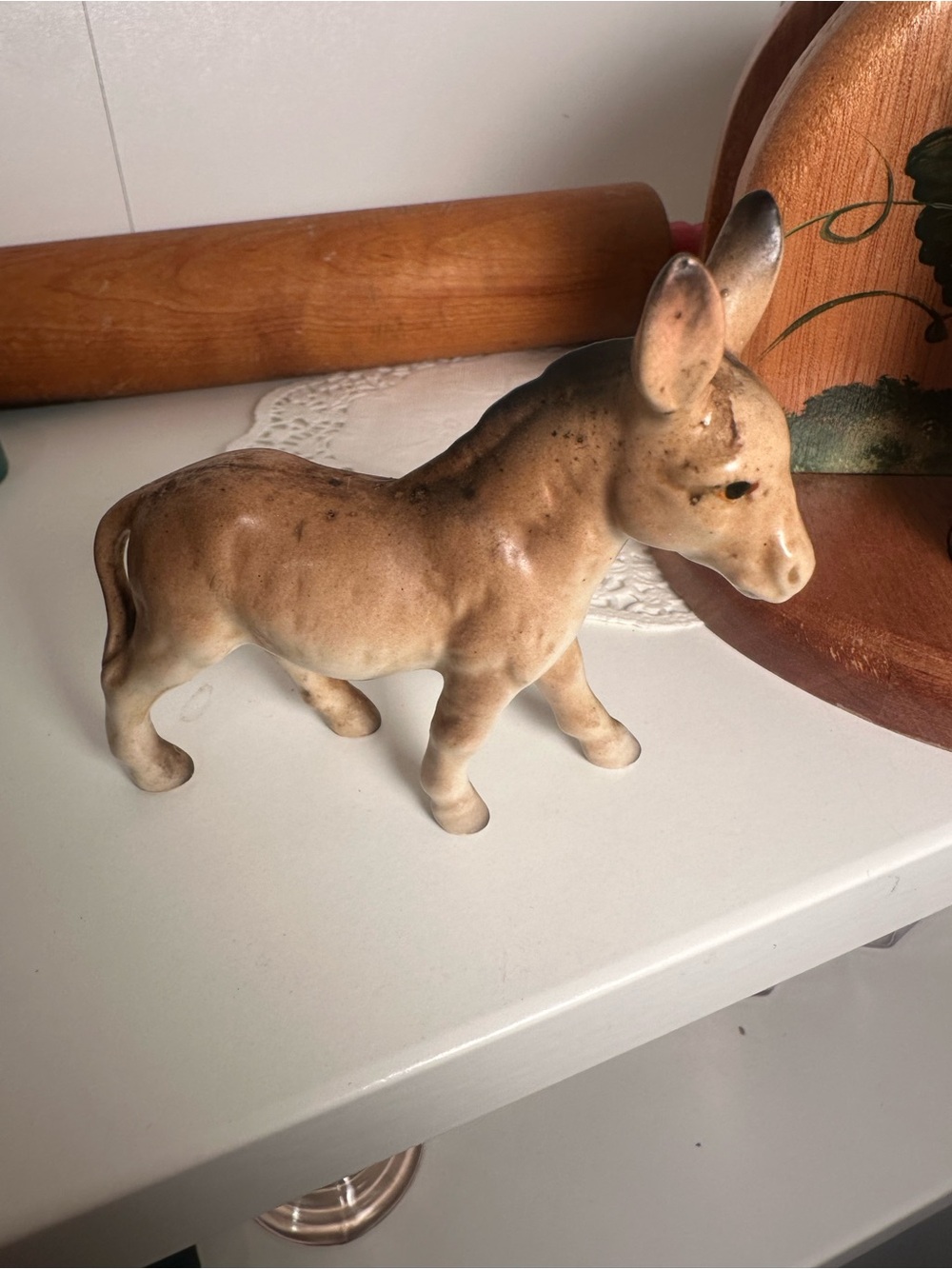 Ceramic Donkey shaker in Brown - 3 pour holes